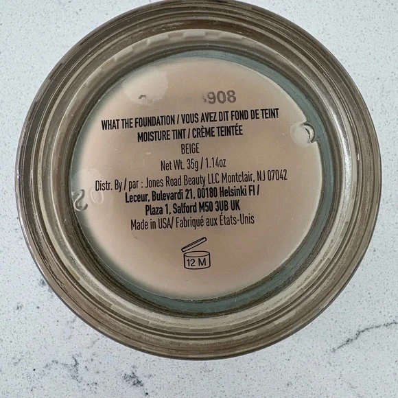 Jones Road WHAT THE FOUNDATION with Jones Road Spatula Applicator. Color = BEIGE - Picture 4 of 4